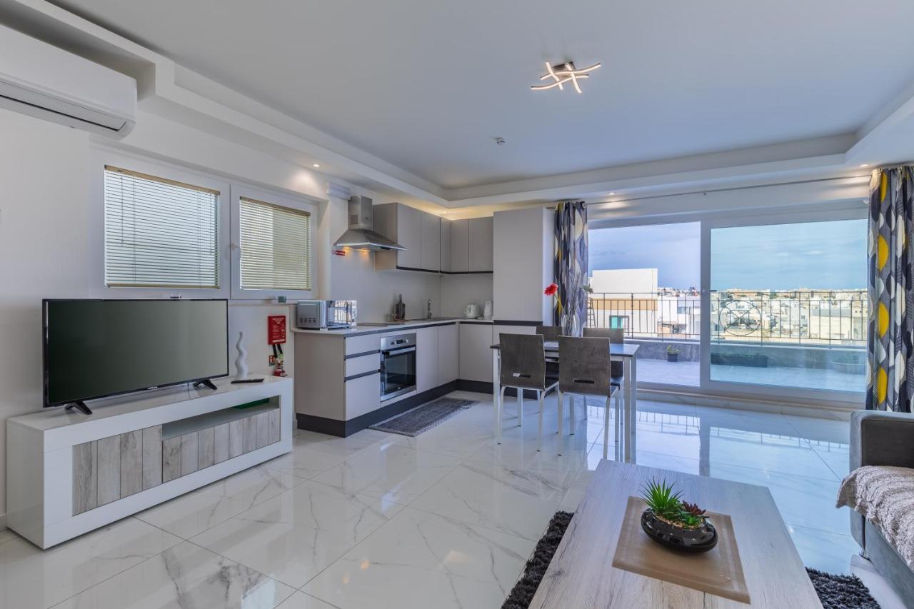 Terrace View- A Charming Two Bedrooms Penthouse Ac-Wifi Msida Exterior photo