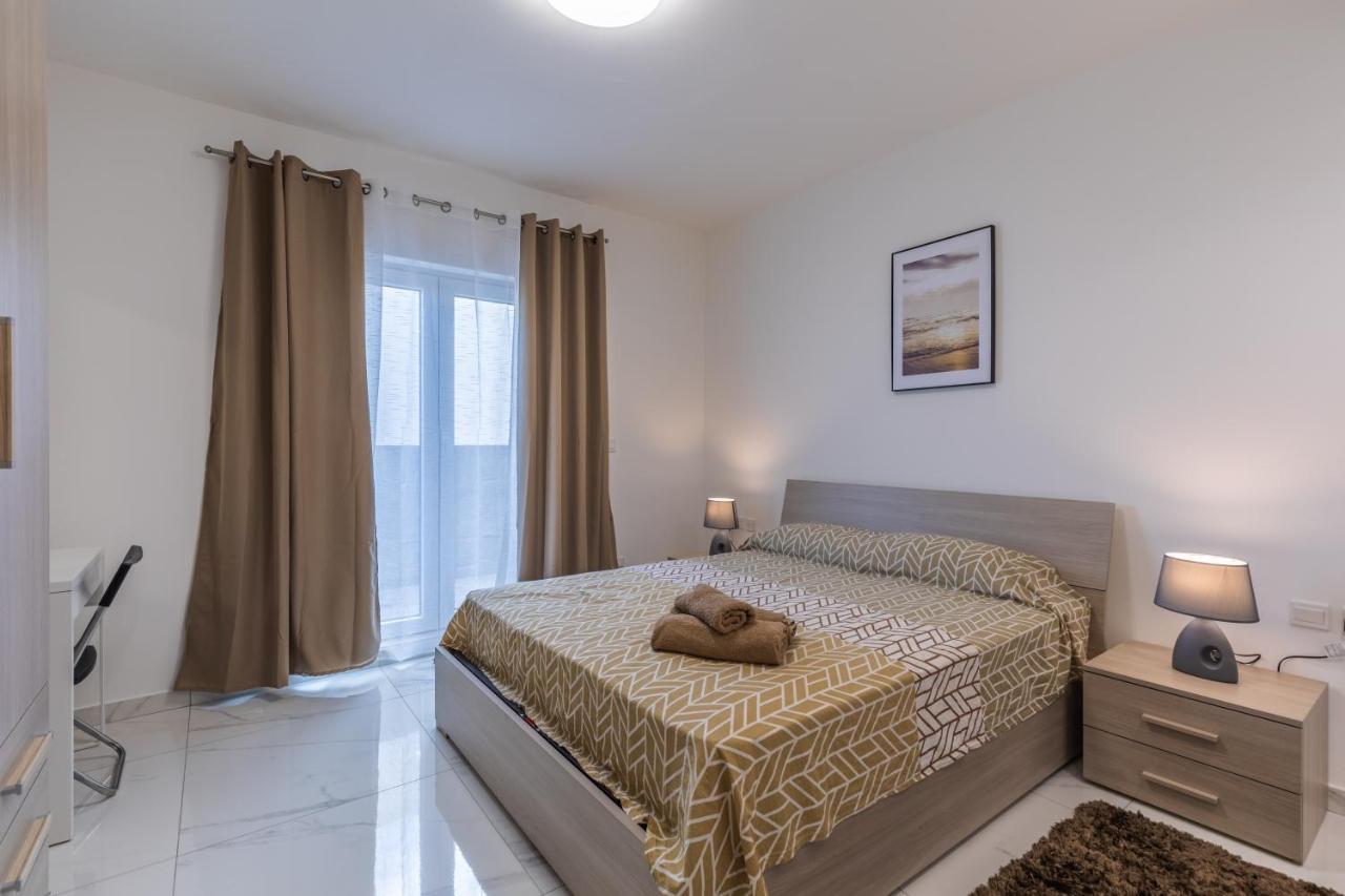 Terrace View- A Charming Two Bedrooms Penthouse Ac-Wifi Msida Exterior photo
