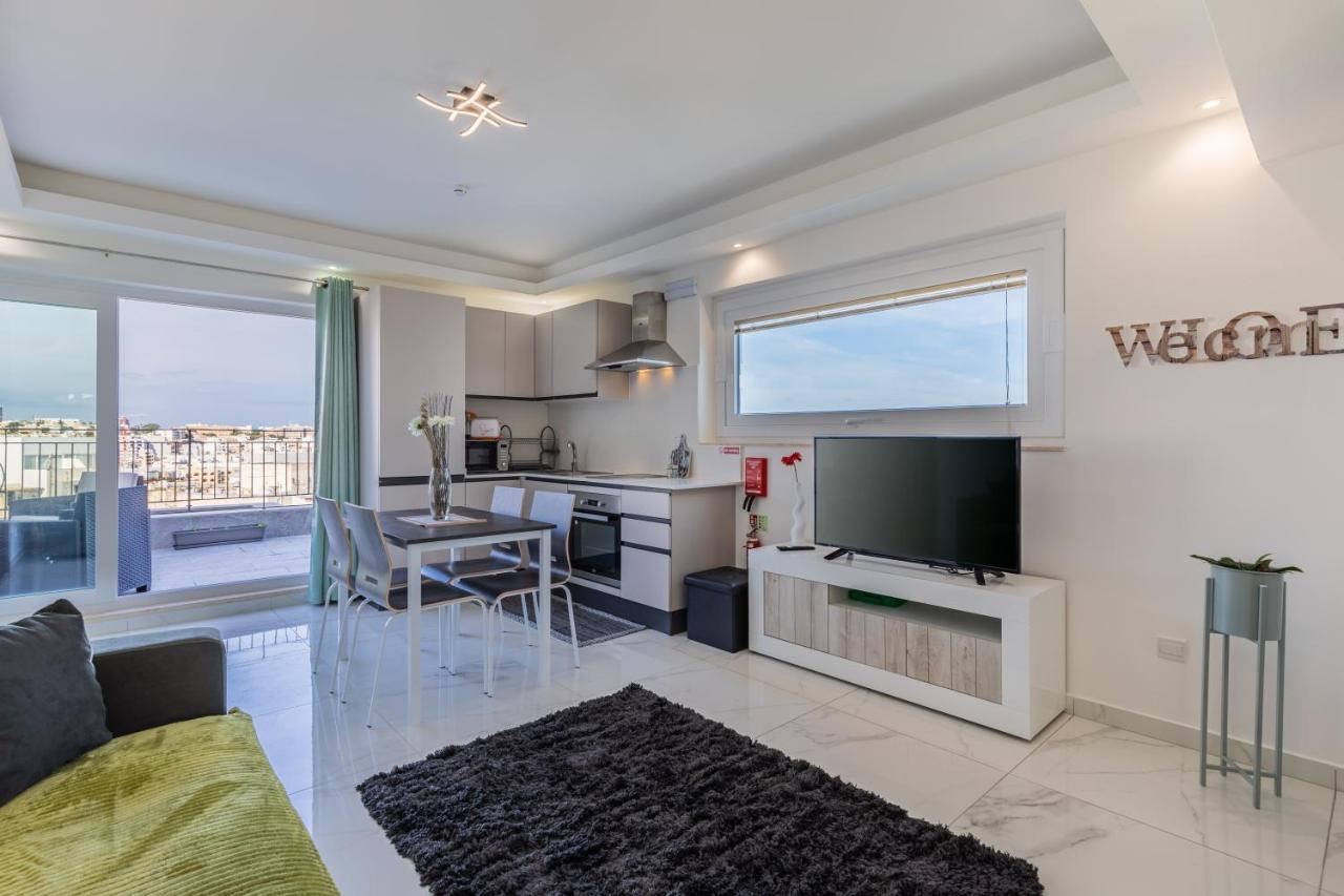 Terrace View- A Charming Two Bedrooms Penthouse Ac-Wifi Msida Exterior photo