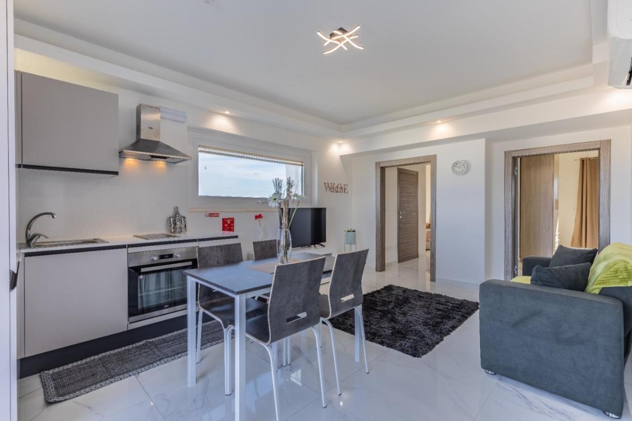 Terrace View- A Charming Two Bedrooms Penthouse Ac-Wifi Msida Exterior photo