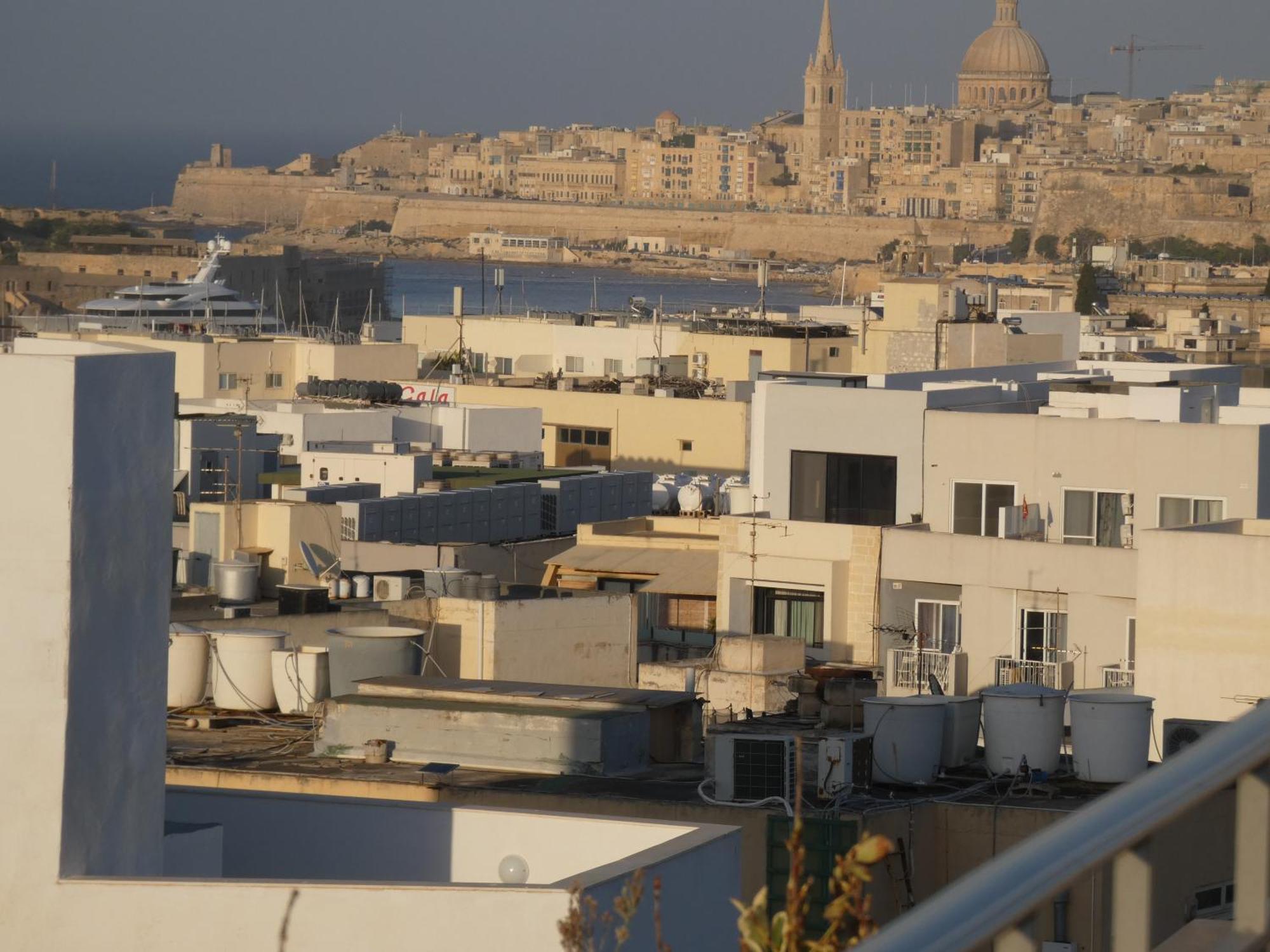 Terrace View - A Stylish Two Bedrooms Penthouse Ac-Wifi Msida Exterior photo